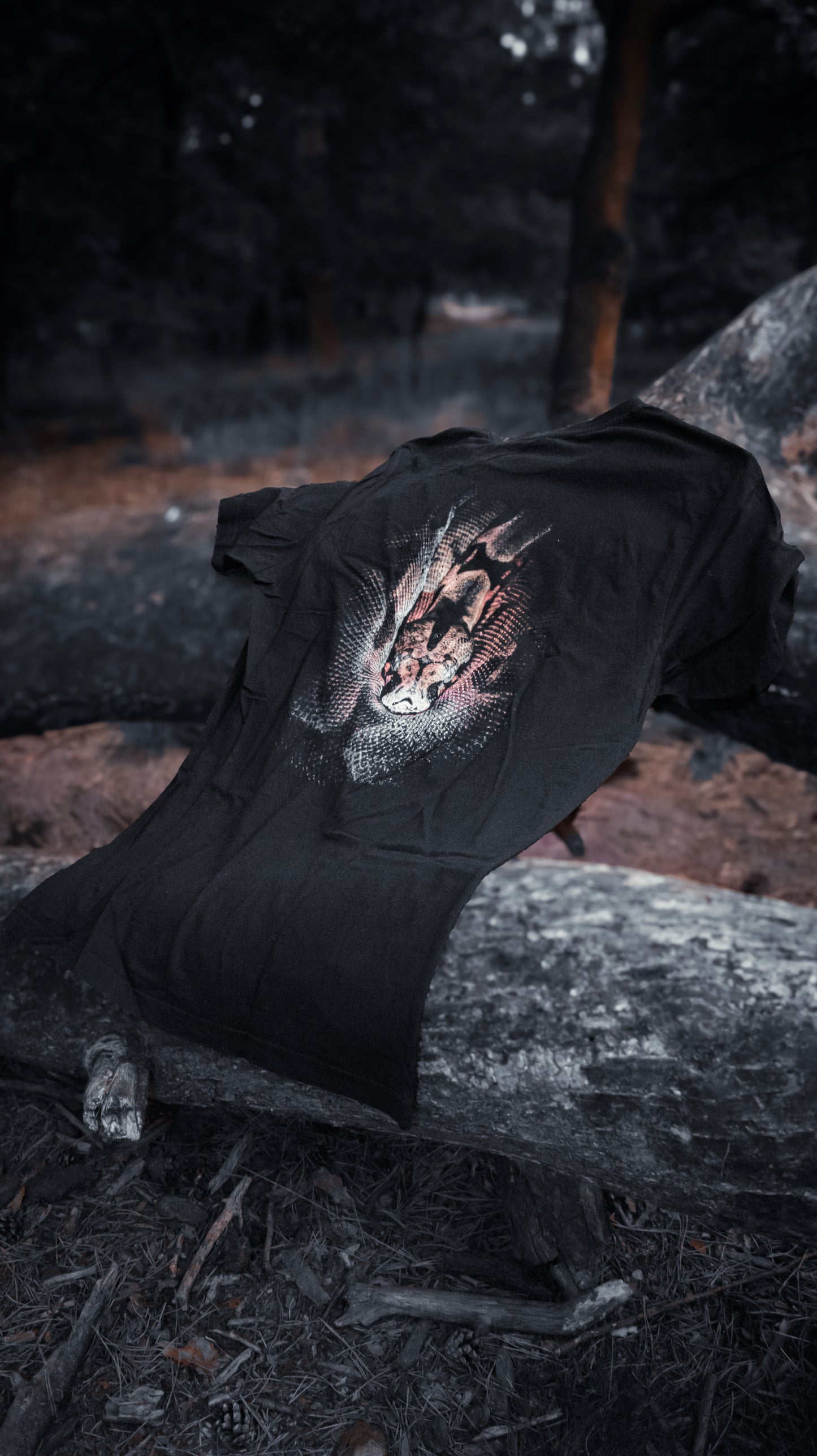 Wildlife ● Shirt ● Constrictor ● Black